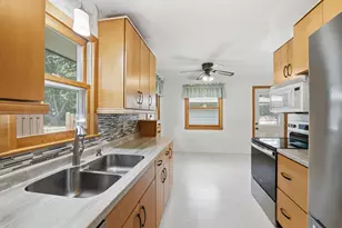 3110 W 82nd St, Bloomington, MN 55431 - Photo 12
