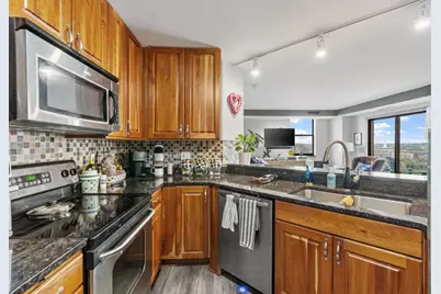 401 S 1st Street #1702, Minneapolis, MN 55401 - Photo 16
