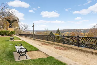 323 Erie Street, Saint Paul, MN 55102 - Photo 36