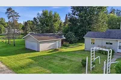 127 N 2nd Avenue, Warba, MN 55793 - Photo 2
