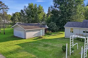 127 N 2nd Ave, Warba, MN 55793 - Photo 2