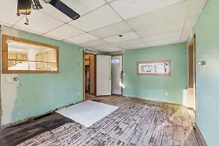 127 N 2nd Ave, Warba, MN 55793 - Photo 8