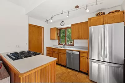 1905 Laurel Avenue, Saint Paul, MN 55104 - Photo 8