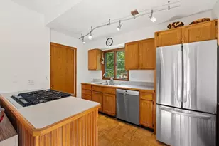 1905 Laurel Ave, Saint Paul, MN 55104 - Photo 8