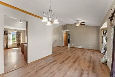 5785 Yucca Lane N, Plymouth, MN 55446 - Photo 8