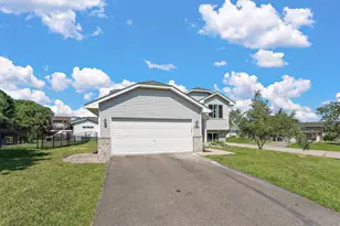 5785 Yucca Ln N, Plymouth, MN 55446 - Photo 30