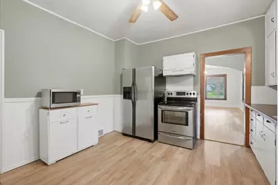 146 W Winter Avenue, Elmwood, WI 54740 - Photo 6