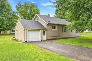 146 W Winter Ave, Elmwood, WI 54740 - Photo 16
