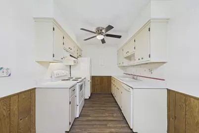 2730 Dale Street N #D110, Roseville, MN 55113 - Photo 12