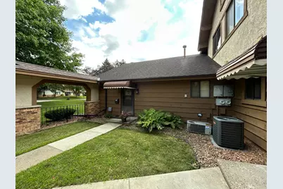 6153 78th Avenue N, Brooklyn Park, MN 55443 - Photo 4