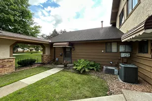 6153 78th Ave N, Brooklyn Park, MN 55443 - Photo 4