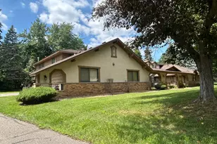 6153 78th Ave N, Brooklyn Park, MN 55443 - Photo 2
