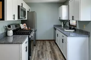 16288 Florida Way W, Rosemount, MN 55068 - Photo 2