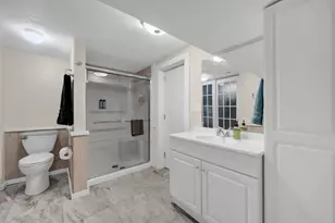8418 Kell Ave S, Bloomington, MN 55437 - Photo 30