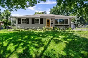 8418 Kell Ave S, Bloomington, MN 55437 - Photo 2