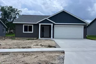 1425 Sunrise Ave SE, Rochester, MN 55904 - Photo 1