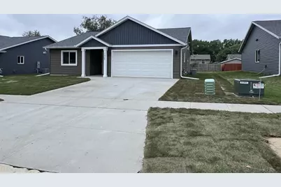 1425 Sunrise Avenue SE, Rochester, MN 55904 - Photo 2