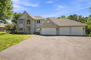 18129 Jarl Ct, Lakeville, MN 55044 - Photo 8