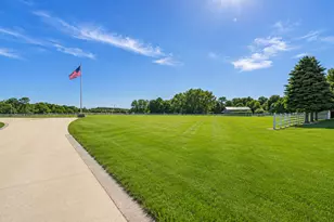25610 Berens Point Dr, Starbuck, MN 56381 - Photo 8