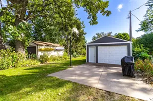 1714 Hewitt Ave, Saint Paul, MN 55104 - Photo 24