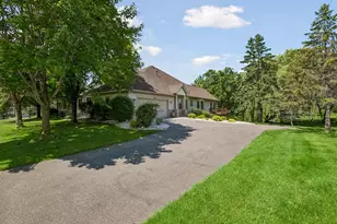 4020 Kindred Way, Lake Elmo, MN 55042 - Photo 4
