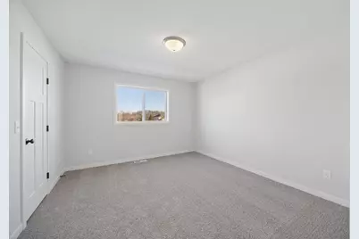 1102 45th Avenue NE, Saint Cloud, MN 56304 - Photo 14