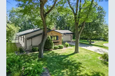 8009 37th Avenue N, New Hope, MN 55427 - Photo 2