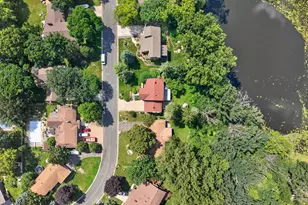 798 Torchwood Dr, New Brighton, MN 55112 - Photo 2