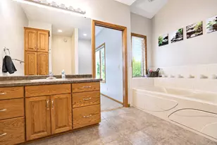 1901 16th St SW, Austin, MN 55912 - Photo 18