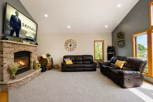 1901 16th St SW, Austin, MN 55912 - Photo 8
