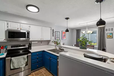 1372 Carling Drive #207, Saint Paul, MN 55108 - Photo 6