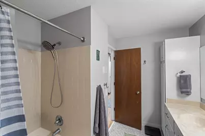 1372 Carling Drive #207, Saint Paul, MN 55108 - Photo 24