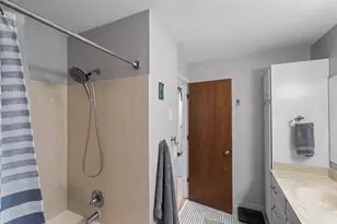 1372 Carling Dr, Saint Paul, MN 55108 - Photo 22
