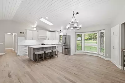1831 Koehnen Circle, Excelsior, MN 55331 - Photo 8