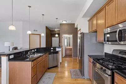 1244 County Road D E #102, Maplewood, MN 55109 - Photo 8
