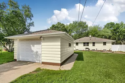 916 River Avenue S, Sauk Rapids, MN 56379 - Photo 26