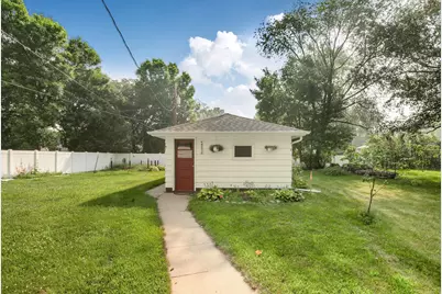 916 River Avenue S, Sauk Rapids, MN 56379 - Photo 24