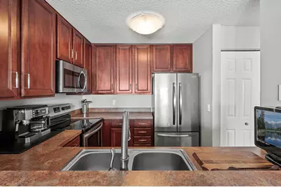 6020 Chasewood Parkway #203, Minnetonka, MN 55343 - Photo 2