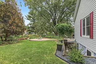 1947 Arona St, Roseville, MN 55113 - Photo 36