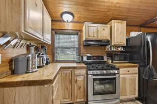 41 Bowman St, Stewart, MN 55385 - Photo 16