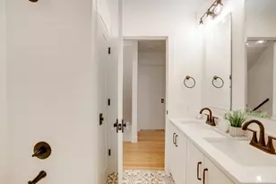 15801 Day Pl, Minnetonka, MN 55345 - Photo 28