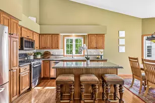 16355 42nd Ave N, Plymouth, MN 55446 - Photo 2