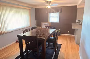1731 California Ave E, Saint Paul, MN 55106 - Photo 2