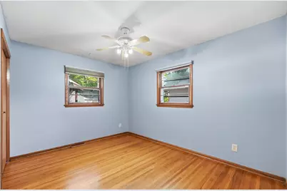924 Fuller Street S, Shakopee, MN 55379 - Photo 20