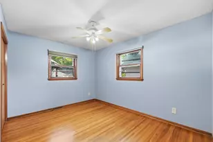 924 Fuller St S, Shakopee, MN 55379 - Photo 20