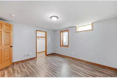 924 Fuller Street S, Shakopee, MN 55379 - Photo 22