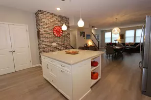 850 Mount Curve Blvd, Saint Paul, MN 55116 - Photo 6