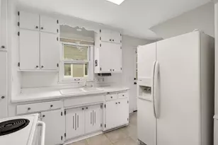2927 Virginia Ave S, Saint Louis Park, MN 55426 - Photo 8