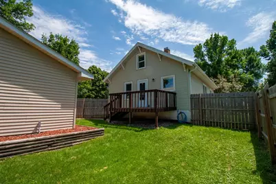 102 W Beech Avenue W, Fergus Falls, MN 56537 - Photo 12