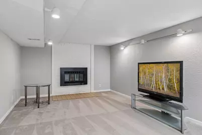 6625 Wyoming Avenue N, Brooklyn Park, MN 55428 - Photo 24